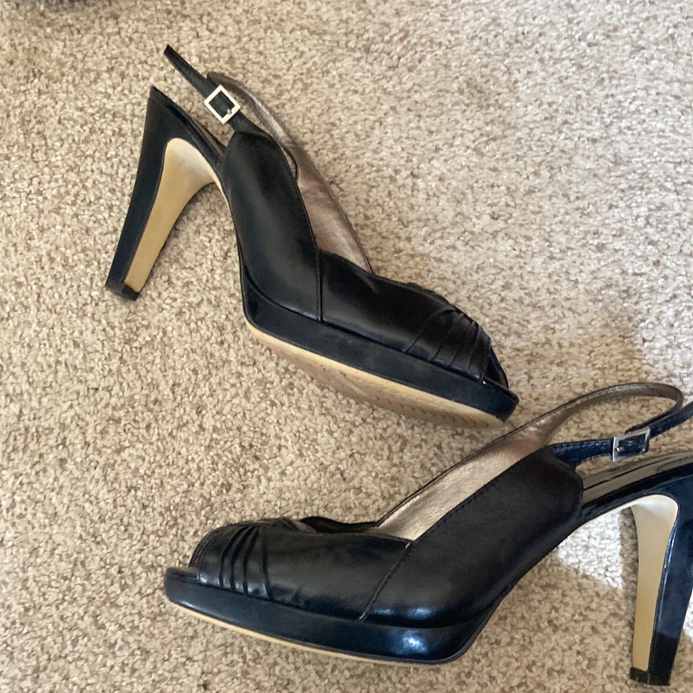 Bandolino Black Slingback Heels 8-/2